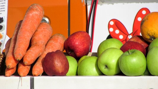 Apples fresh canteen