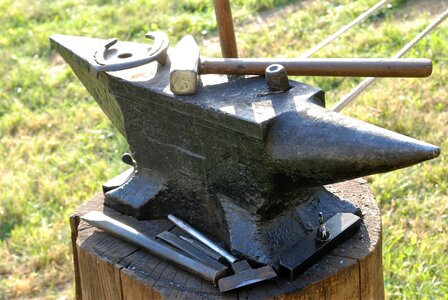 Hammer horseshoe blacksmith