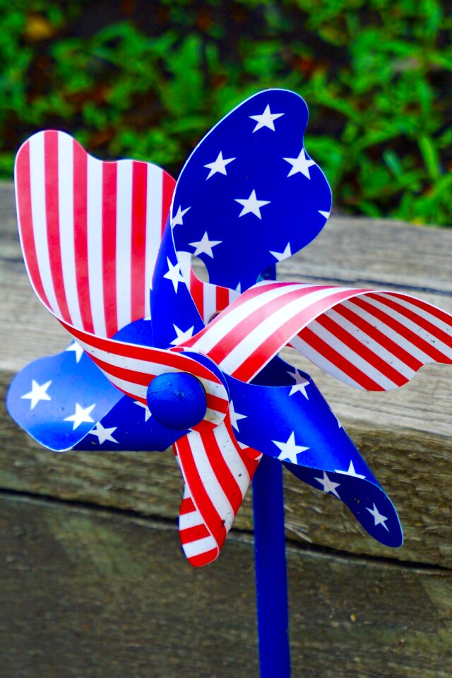 Red white and blue usa propeller