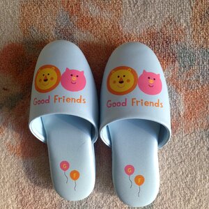 Friendship meat-eating pig