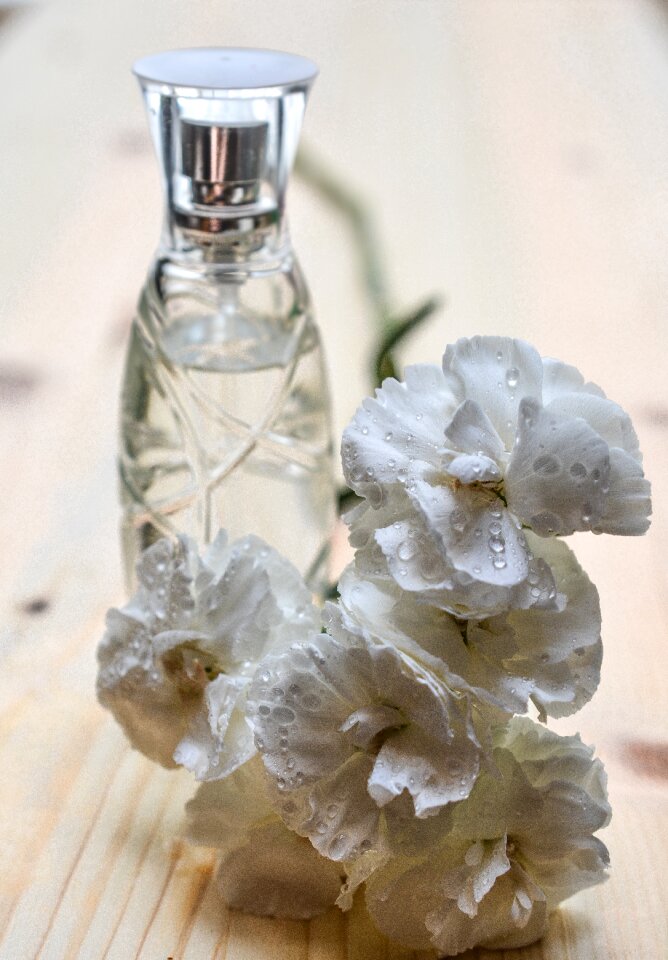Cosmetics fragrance perfume bottle