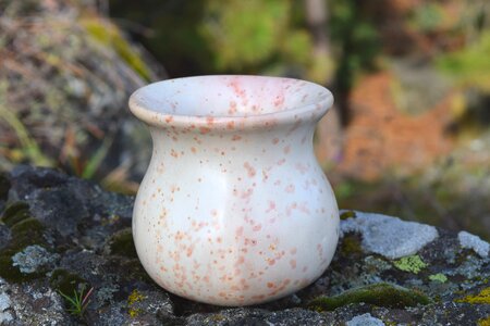 Vessel pottery