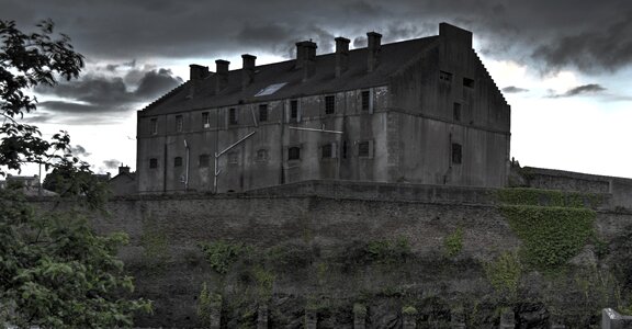 Building haunted terrifying