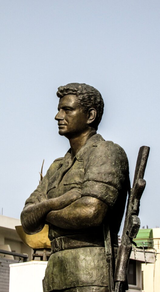 Hero soldier independence