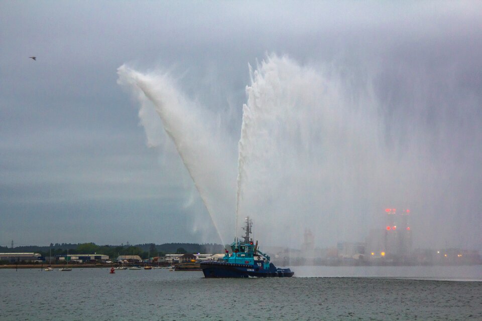 Tug water cannon cruise