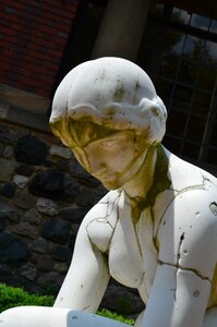 Women statue greek