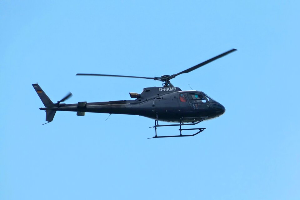 Flying scenic flight aviation