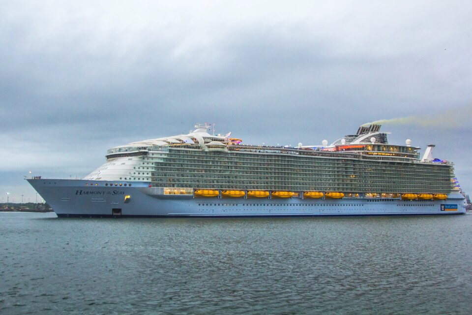 Ship cruise southampton