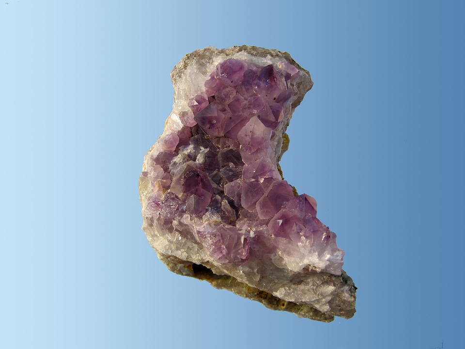 Minerals hell isolated