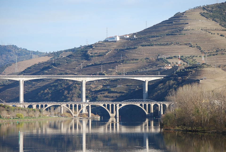 Régua bridge architecture