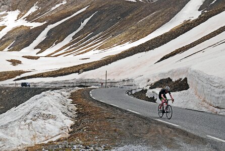 Pass road snow reste given