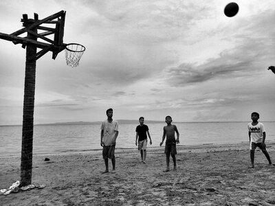 Game basket play