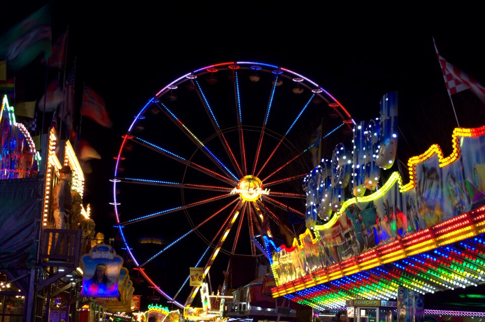 Year market lights ride