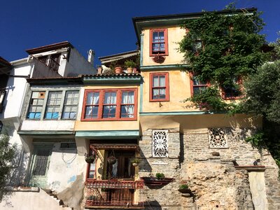 House landscape landmark