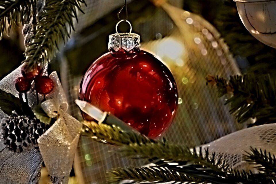 Bauble traditional christmas ball