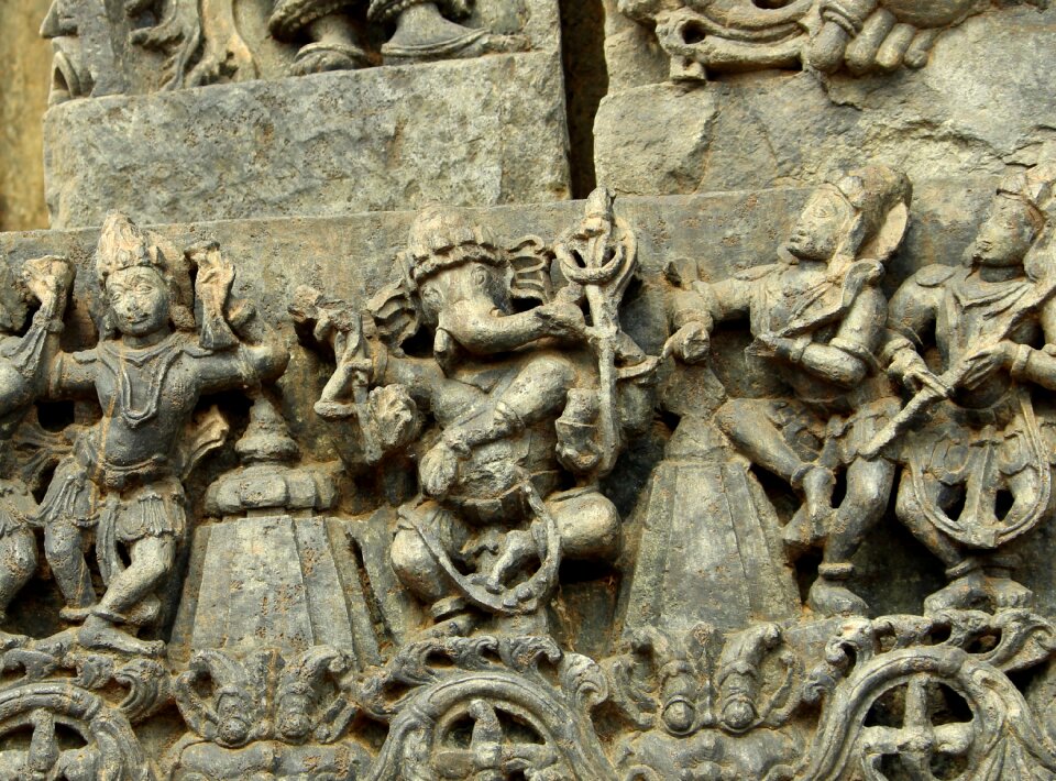 Karnataka ancient temples hinduism