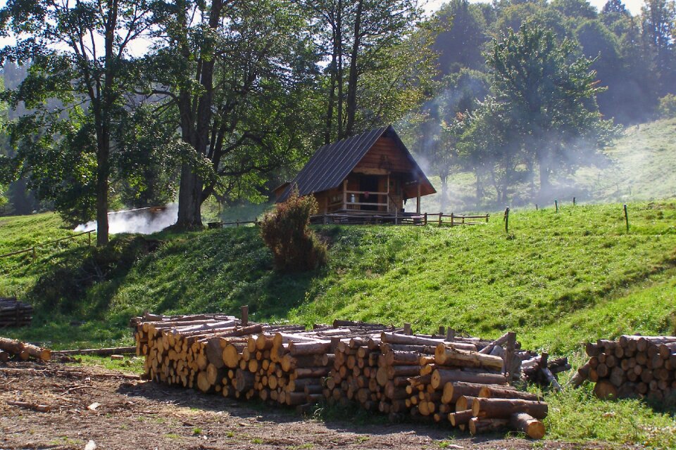 Shepherd's hut wood smoke
