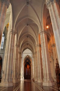 Temple cathedral architecture
