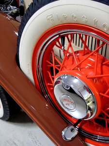 Tire antique cars