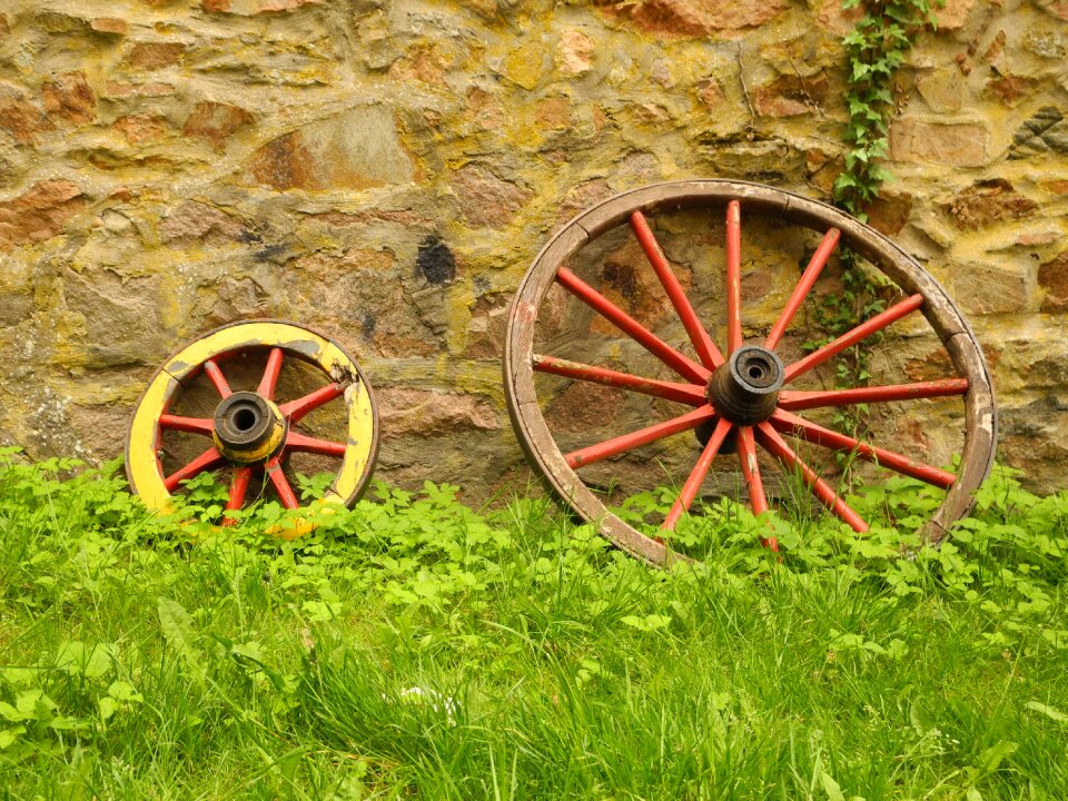 Wagon wheel castle middle ages
