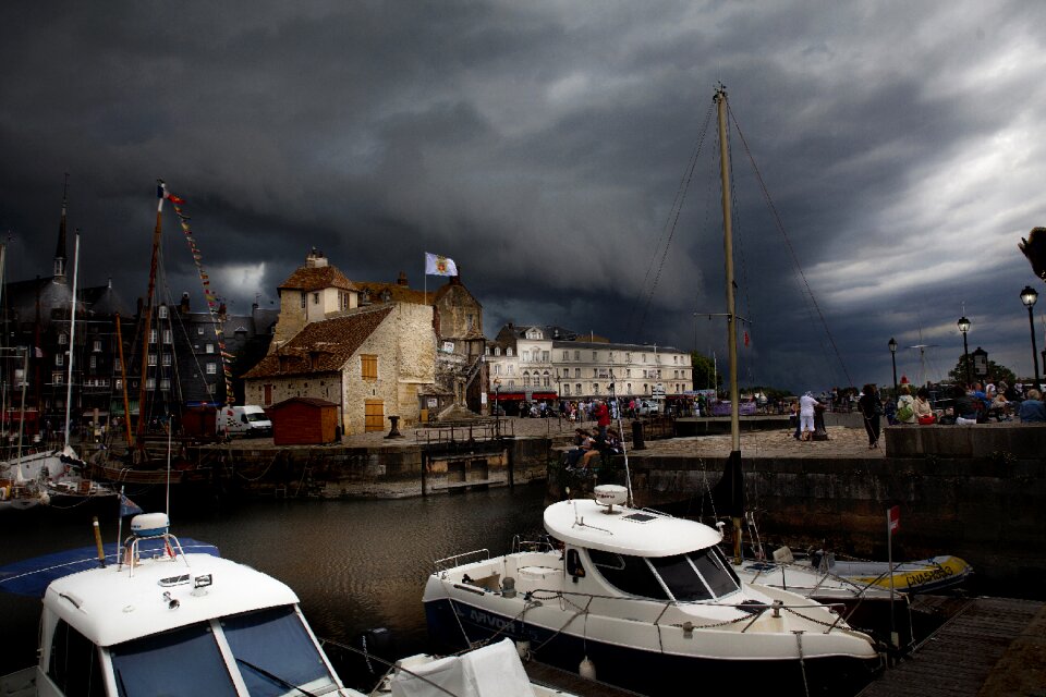 Port normandy storm