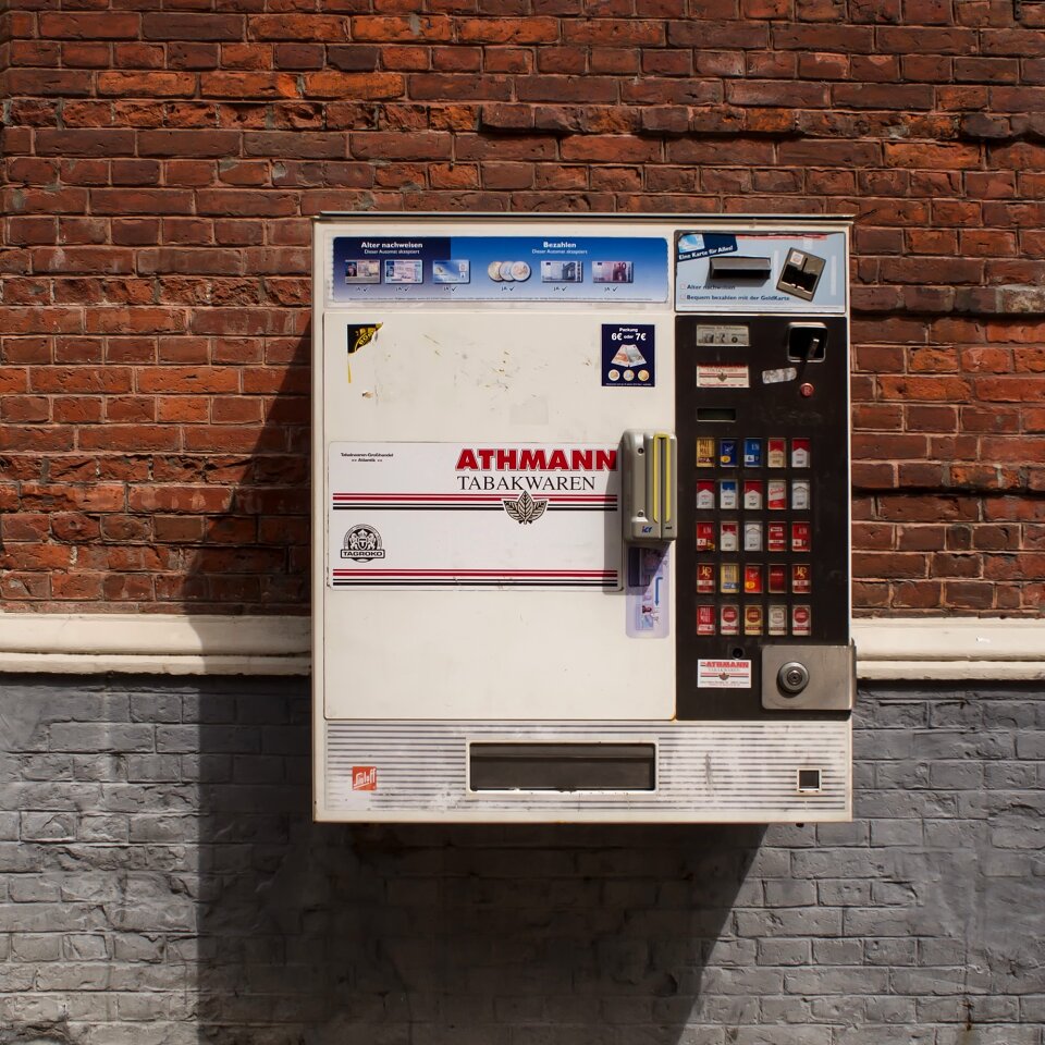 Cigarette machine cigarettes smoking