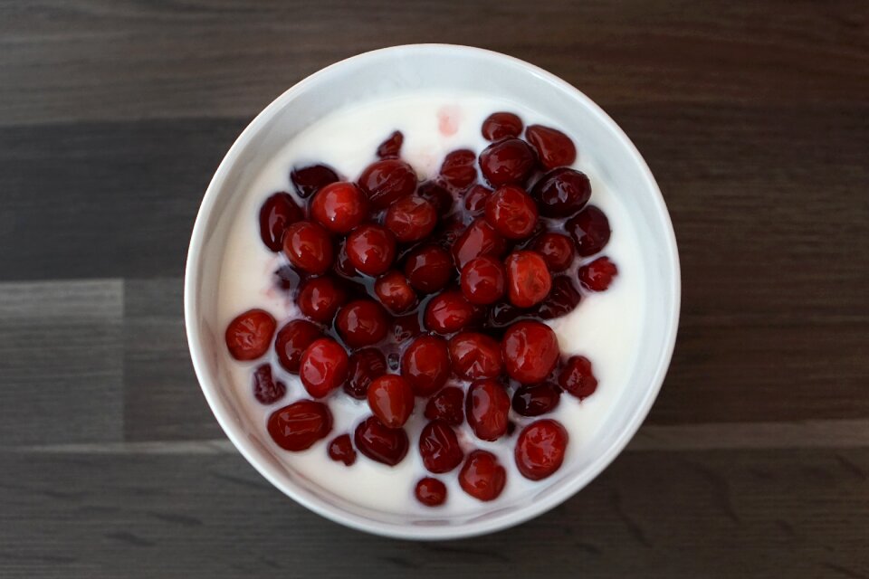 Eat breakfast fruit