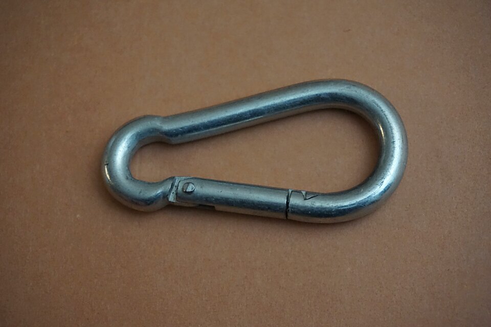 Metal mountaineering safety equipment
