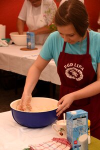 Hand labor cook dough