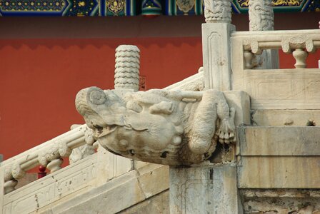 Forbidden city guardrail sculpture photo