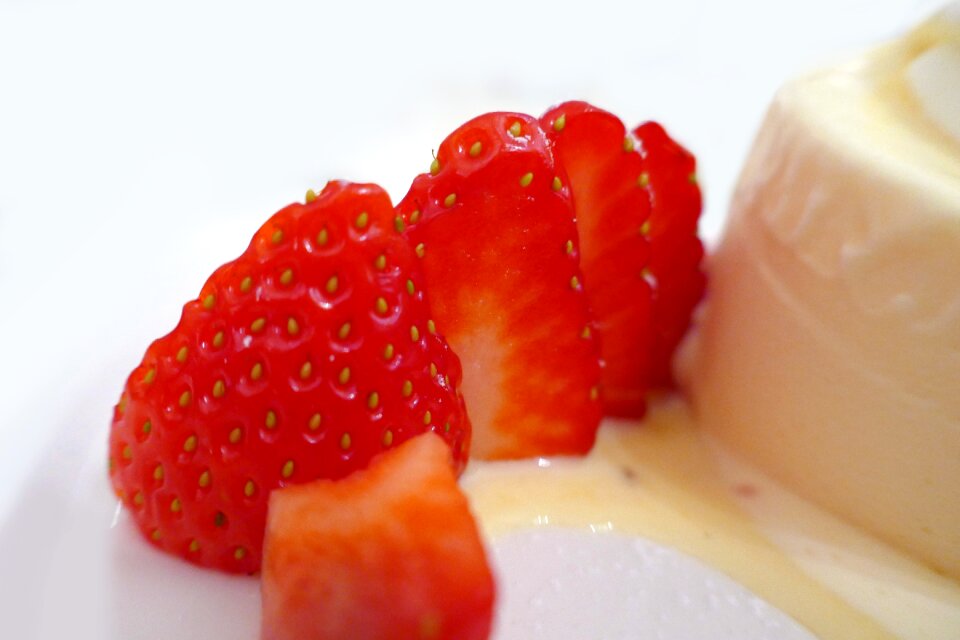 Sweet fruits benefit from
