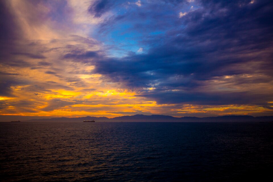 Sea water sun