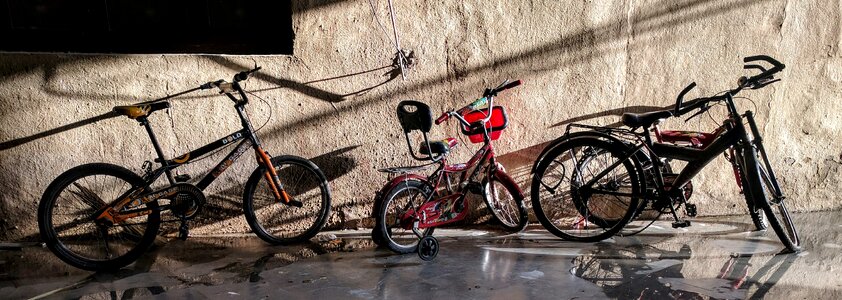 Wall cycle sunset light