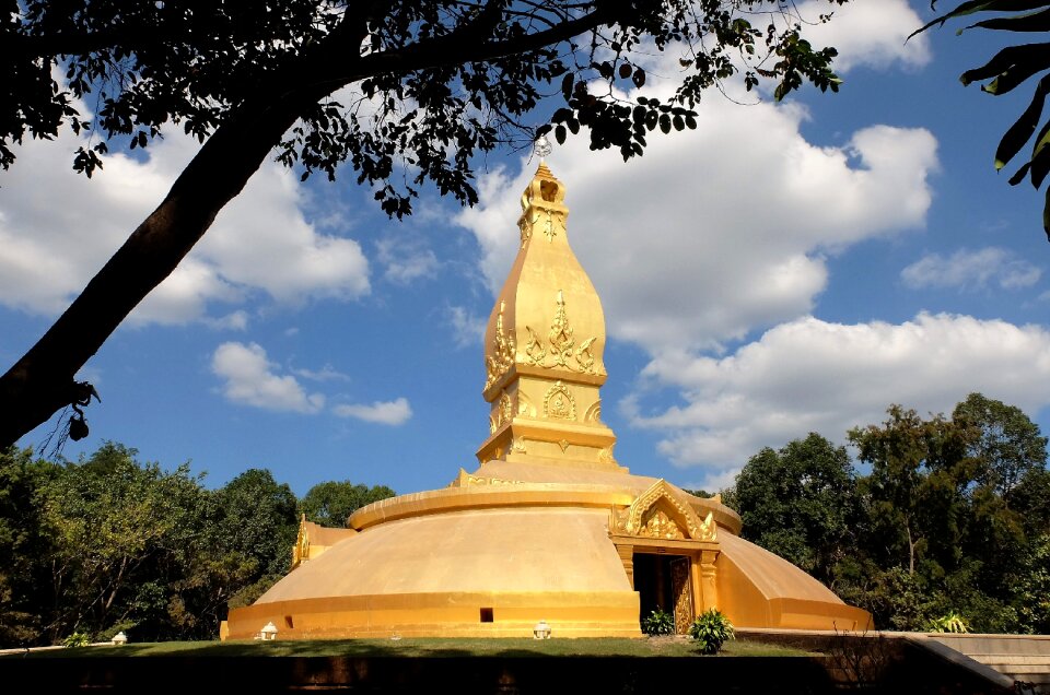 Buddhist buddhism venerable
