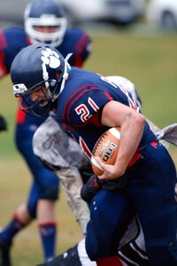 Tackle offense helmet photo