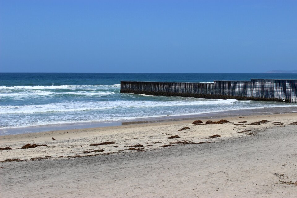 Border line tijuana san diego pacific ocean