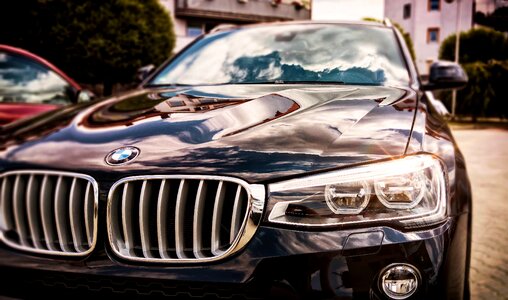 Automotive mask reflector photo