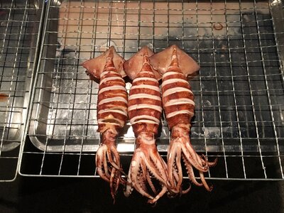 Eat squid delicious