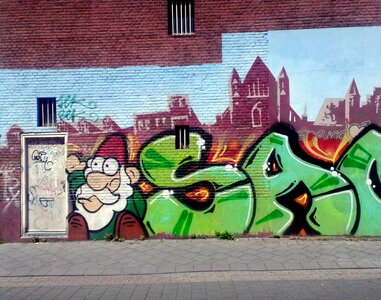 Mural background gnome