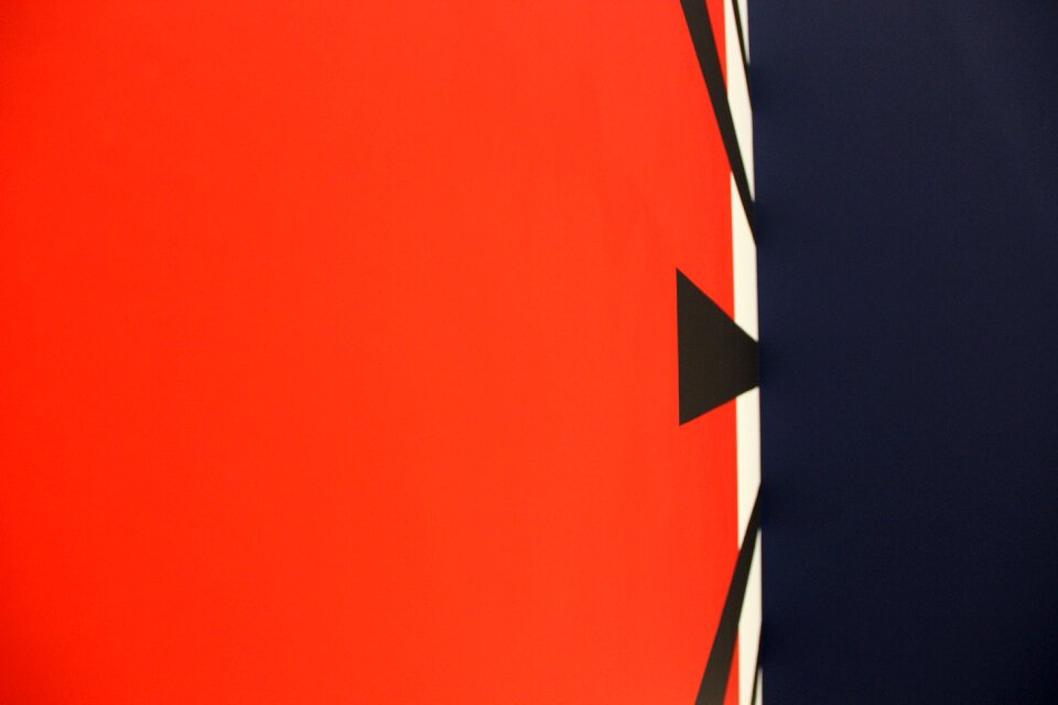 Wall perspective facade