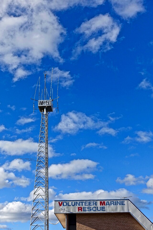 Wireless antenna broadcasting