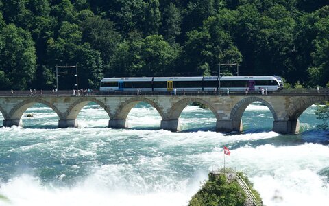 Neuhausen am rheinfall water mass rock photo