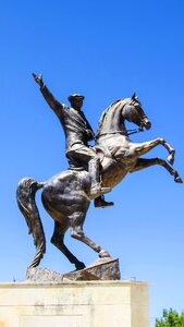 Statue monument dipkarpaz