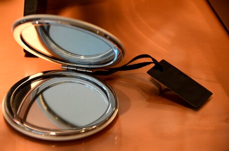 Make up reflection silvery
