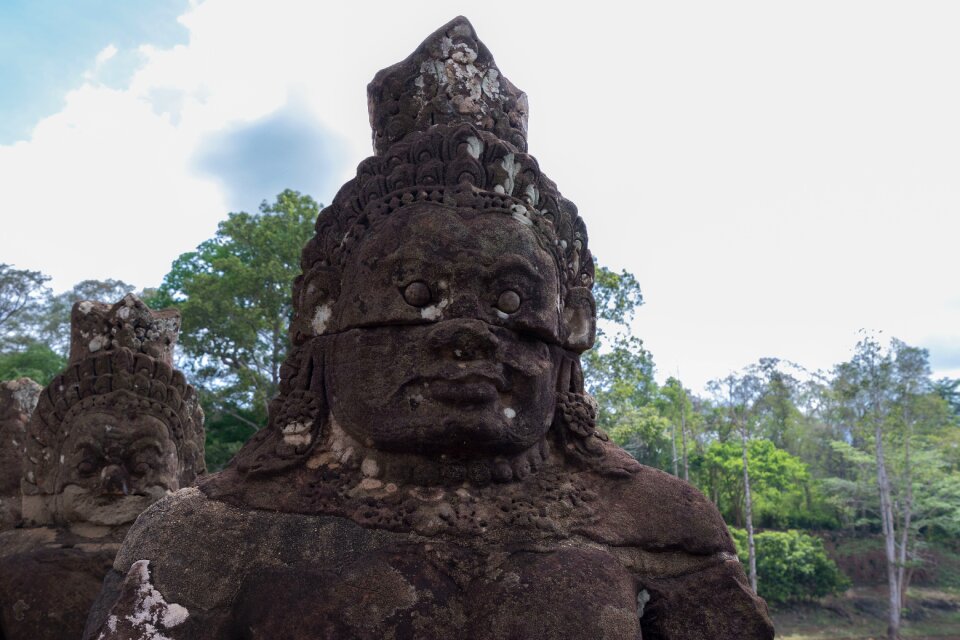 Sculpture temple complex khmer
