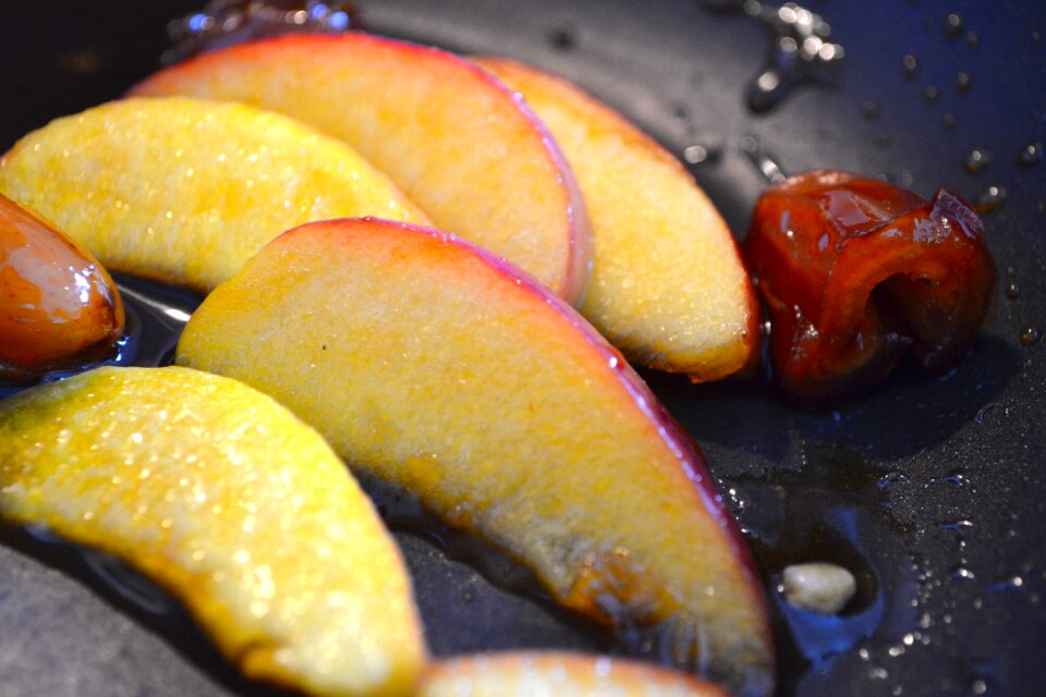 Barbecue fruit eat