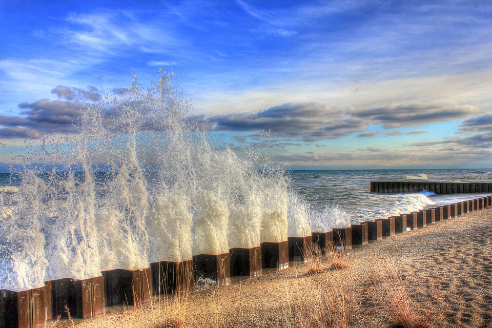 Illnois beach state park water splashes