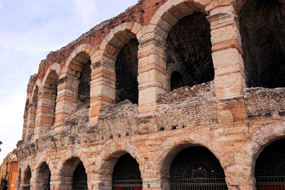 Architecture historically places of interest