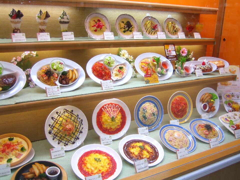 Presentation of dishes display shelves