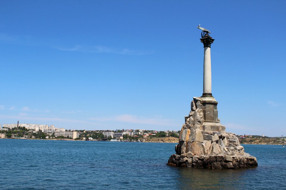 Seas port statue
